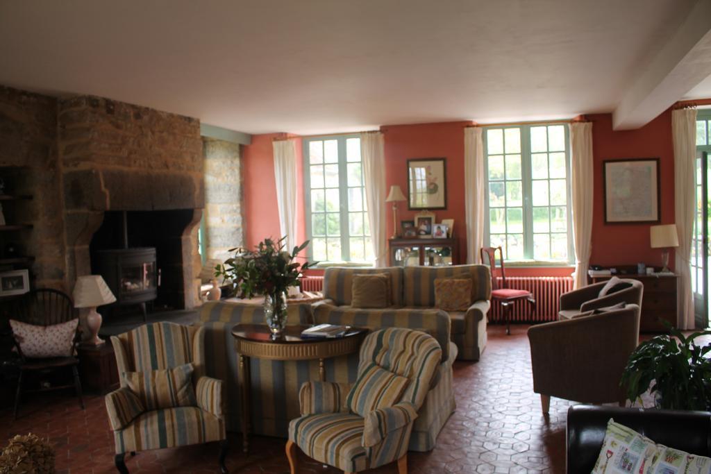 Chambres D'Hotes Belle Vallee ดอมฟรองต์ ภายนอก รูปภาพ
